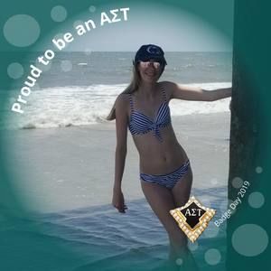 Meet your Posher, Maddie